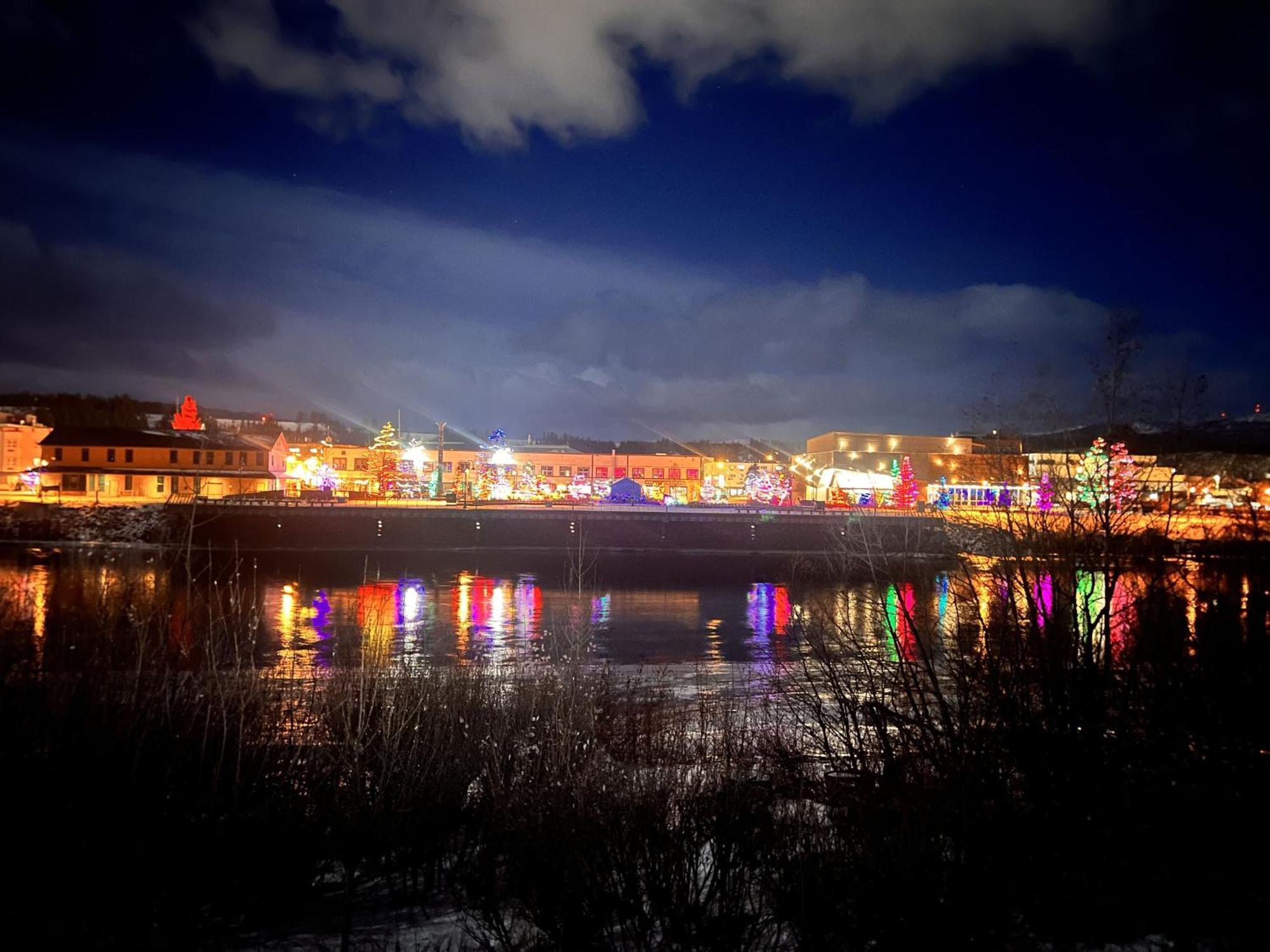 Whitehorse Home On The River Extérieur photo